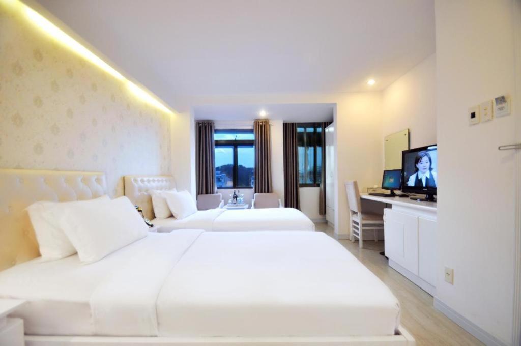 Adela Hotel Ho Chi Minh City Bagian luar foto